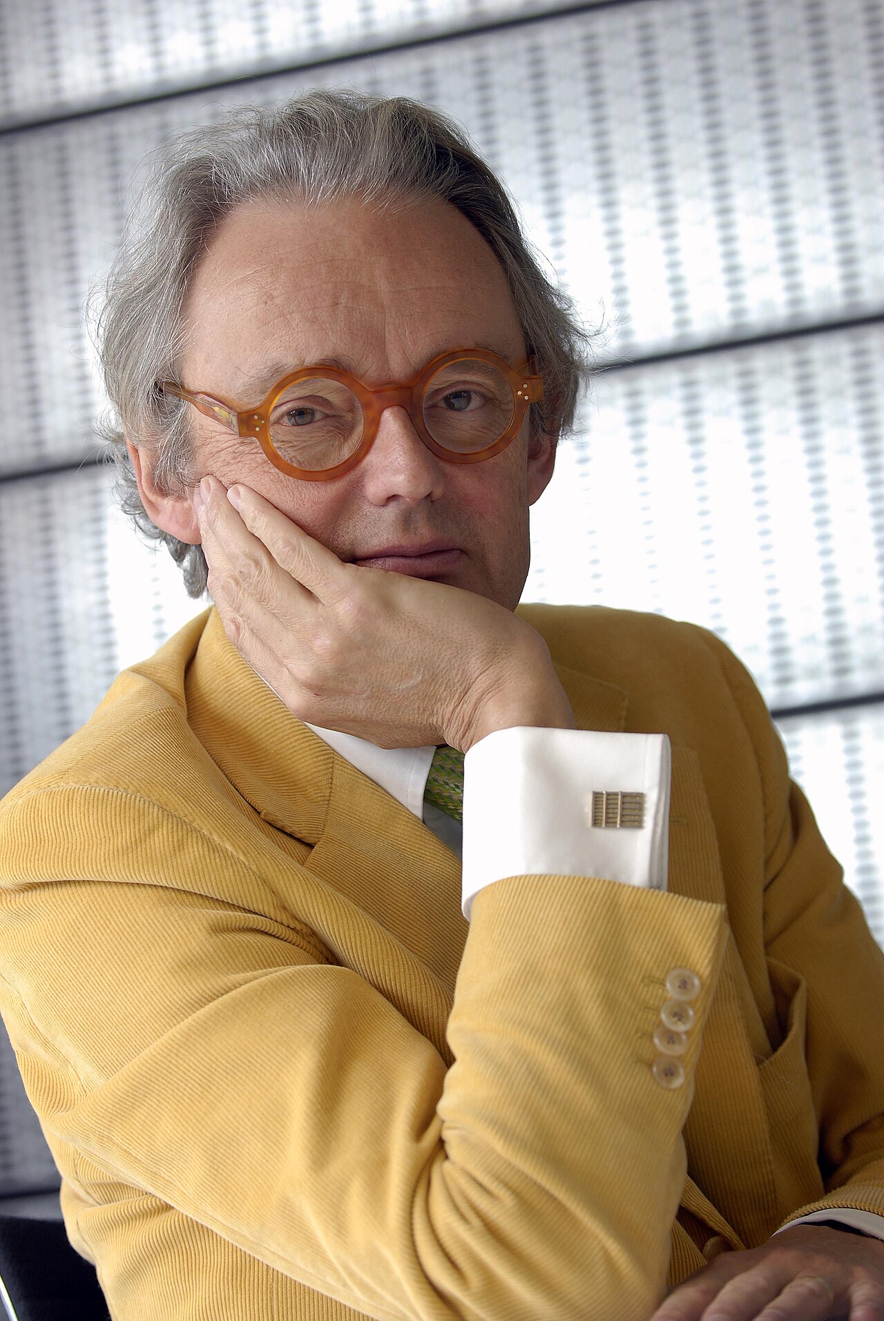 CC BY-SA 4.0 Bestand:Sjoerd Soeters Svea~nlwiki 